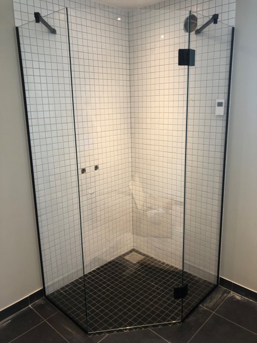 Balneo LUX - 5 kantet Brusehjrne - Hjrneindgang