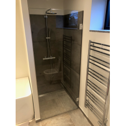 Balneo LUX h�ngslet svingd�r - 8mm glas - Mange varianter - Efter m�l