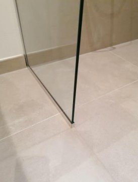 Balneo brusevinger - Frostet glas - 3 st�rrelser / 4 profilfarver