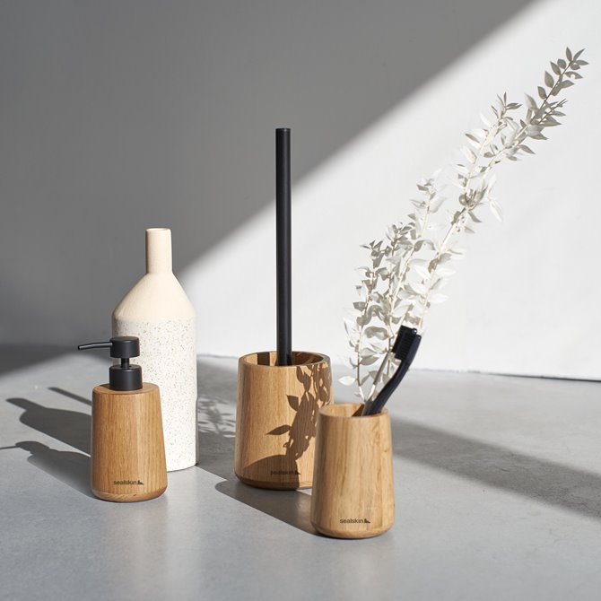 Earth - Toiletb�rste i Eg