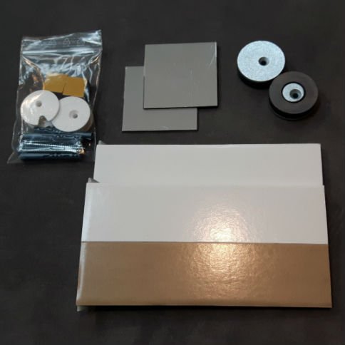 Skjult spejlbeslag med magnet