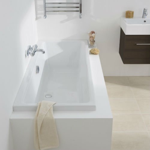 Strmberg Quantum badekar - Carronite eller akryl - 2 pladser